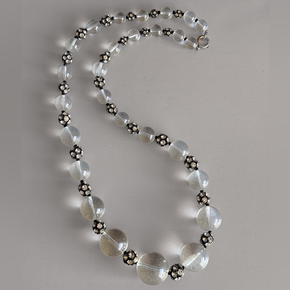 Statement vintage graduated clear lucite pools of light rhinestone necklace 31”